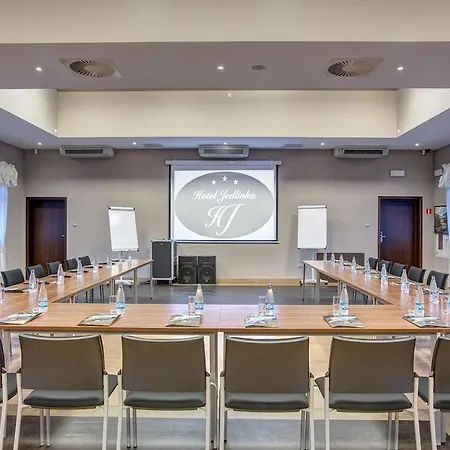 Jedlinka Ξενοδοχείο 3*