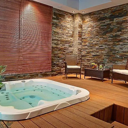 Jedlinka Hotel 3*